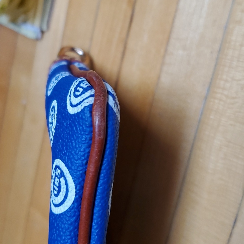 Dooney & Bourke World Series Cubs Wristlet - Picture 4 of 7